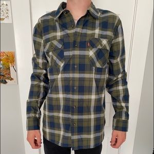 Levi’s flannel